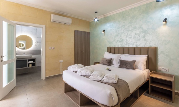 Xewkija Hotel | Ta'Battista Guesthouse with pool-room 4, IX-XEWKIJA, GĦAWDEX, Malta