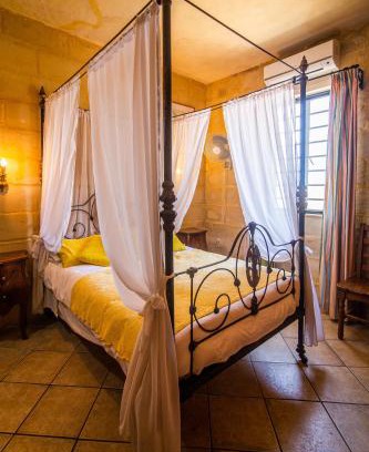 Hal Far Bed & Breakfast | Ta' Bertu Host Family Bed & Breakfast
