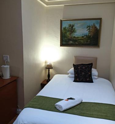 Malmesbury House | Table Mountain Guesthouse