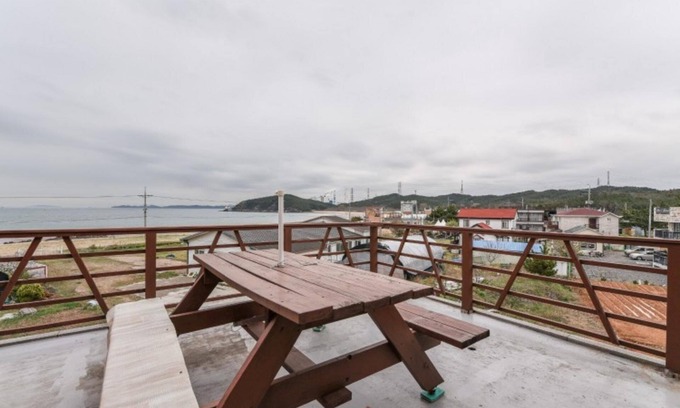 Kasinae House | Taean Hakampo Hakampo Pension