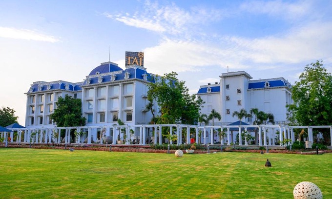 Kalol Hotel | Taj Gandhinagar Resort and Spa