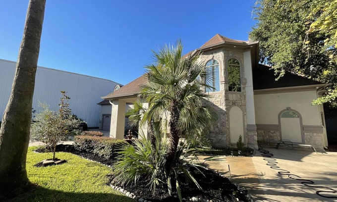 Northside House | TAK Minimansion - Houston Downtown