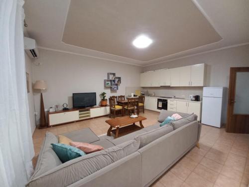 Tirana Apartment | Take 5 INN - Central 2BR by Kavaja Str, Sleeps 5 ppl