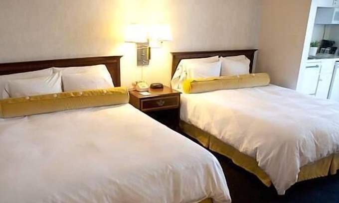East End Apartment | Take a Holiday in California! Spacious Unit with Free Breakfast, Free Parking