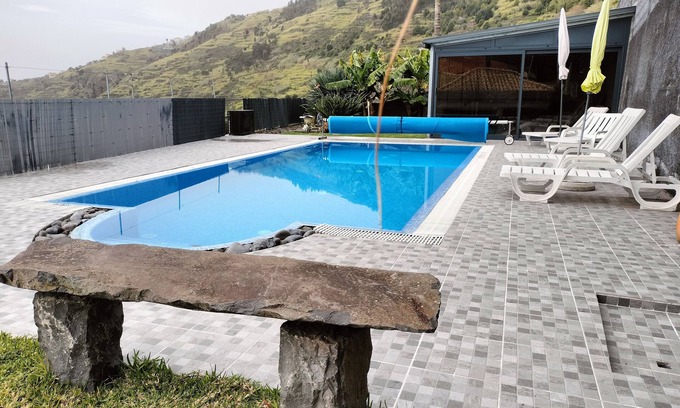 Arco da Calheta House | Take full advantage of a relaxing atmosphere with gorgeous sea/mountain views