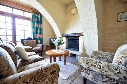 Zebbug Villa | Tal-Bahar Farmhouse, Zebbug Gozo