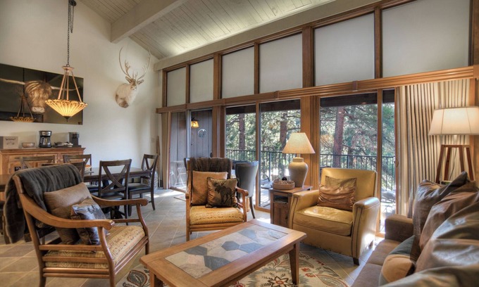Purgatory House | Tall Timbers (#810) | 10 min to Ski - Golf - Pool/HotTub/Fitness - A/C