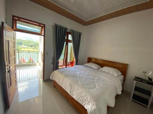 Tuk Tuk Bed & Breakfast | Tama View