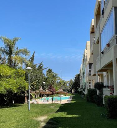 Dar Bouazza Apartment | Tamaris - Appartement Moderne 2 Chambres avec Piscine et Jardin