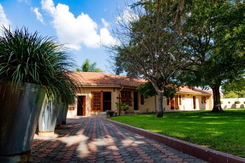 Polokwane Bed & Breakfast | Tambati Overnight and Conference Center