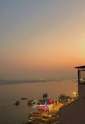 Varanasi Cabin | Tandon Lodge On The Ganga Ghat Homestay