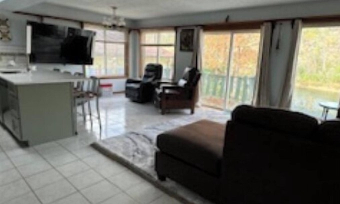 Branson House | TaneyComo Lakehouse