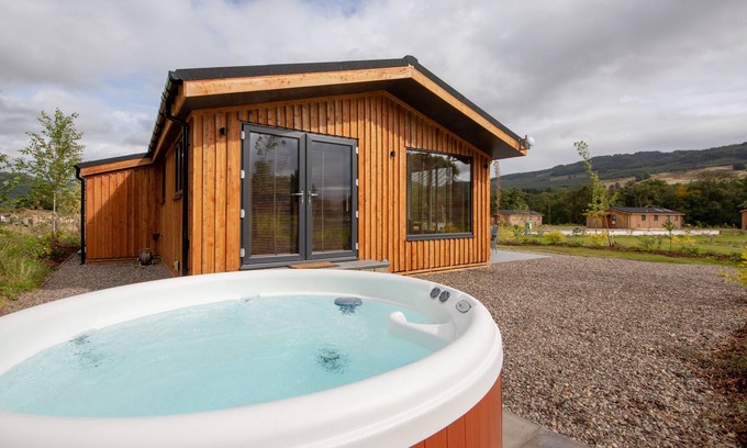 Kenmore Cottage | Tanfield, Sleep 6, Private hot Tub, pet Friendly