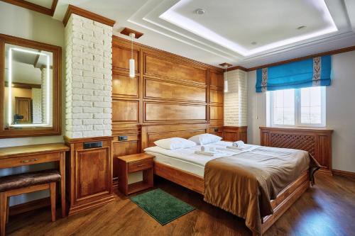 Kamenets-Podol'skiy Hotel | Taras Bulba