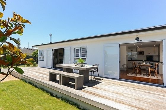 Westshore House | Tareha Tides - Westshore Holiday Home