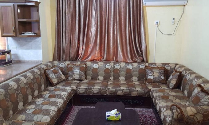 Amman Apartment | TareqResidence with alot of space for a family, AC, 2x Bath Rooms