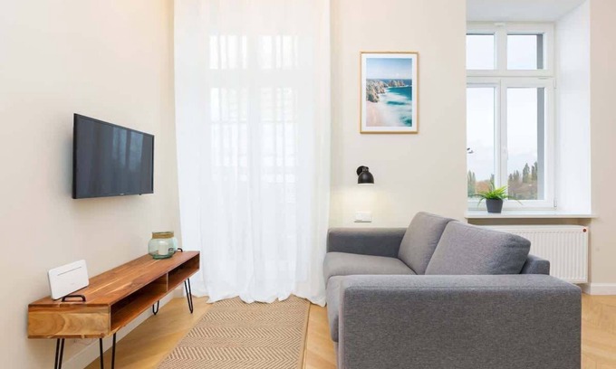 Praga Apartment | Targowa 21 | Apartment with Balcony | 2 bedrooms