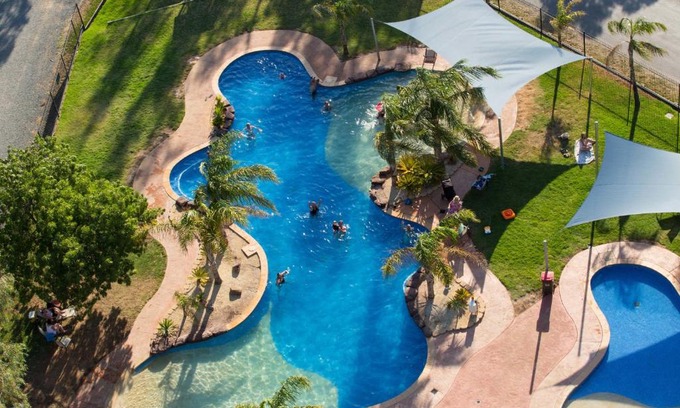 Moama Resort | Tasman Holiday Parks - Merool on the Murray