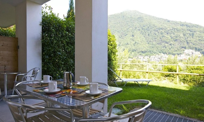 Cannobio Apartment | Tastefully furnished apartment in a small residence in a sunny location
