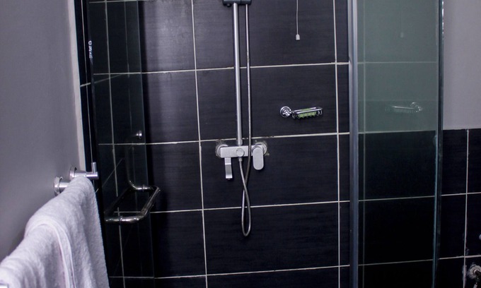 Ibadan House | Tastefully furnished home in quiet, secure and accessible community in Bodija A2