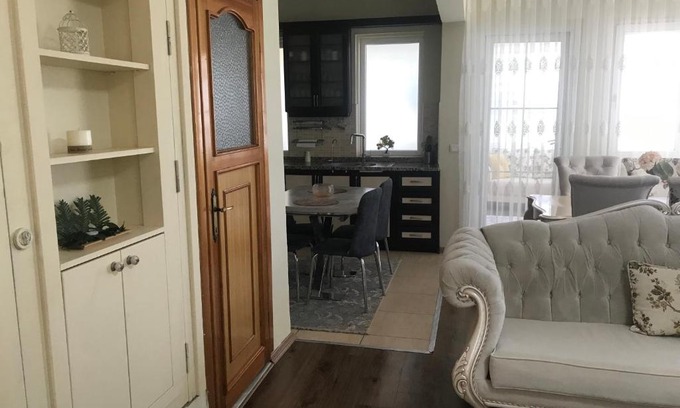 Alacati Apartment | Tatil yapabileceğiniz konforlu bir ev