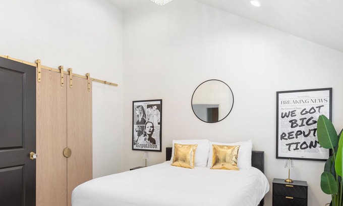 Woodbine House | Taylor Swift Eras Inspired Home-10 min to Broadway Sleeps 10