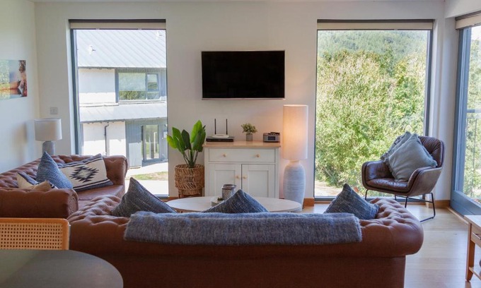 Kenmore House | Taymouth Marina-5 Lawers View
