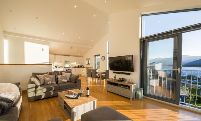 Kenmore House | Taymouth Marina-8 Lawers View