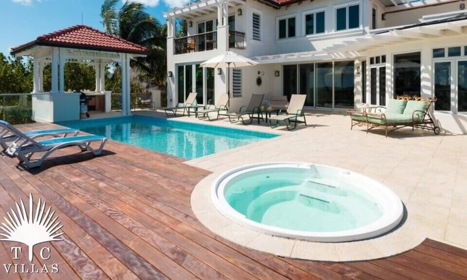 Providenciales House | TC Villas -Dawn Beach Villa -Privacy & Comfort