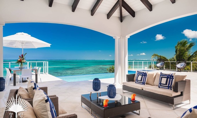 Blue Mountain House | TC Villas -Villa MaryJane -Private Tidal Beach!