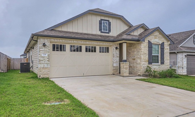 Jarrell House | TCH - 4bd/2ba home in Jarrell with Fenced Pet Area