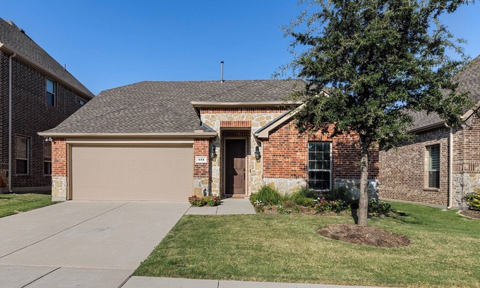 Frisco House | TCH - Spacious 4bd/2ba in McKinney with Workspace