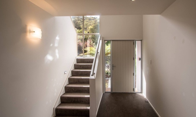 Tata Beach House | Te Wharepuni - Tata Beach Holiday Home