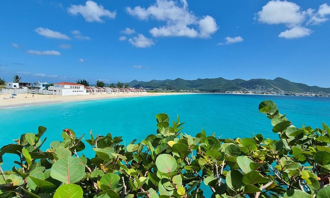 Beacon Hill Condo | ☀️⛱️🌴 Teal Bay - Gorgeous Studio with Beautiful Views close to the Beach