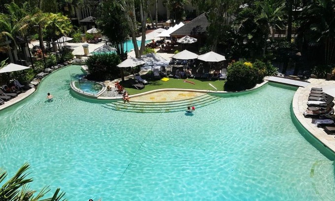 Palm Cove Apartment | Temple 121 Modern Spacious Palm Cove 2 Brm 2 Bth Resort Apartment With Courtyard