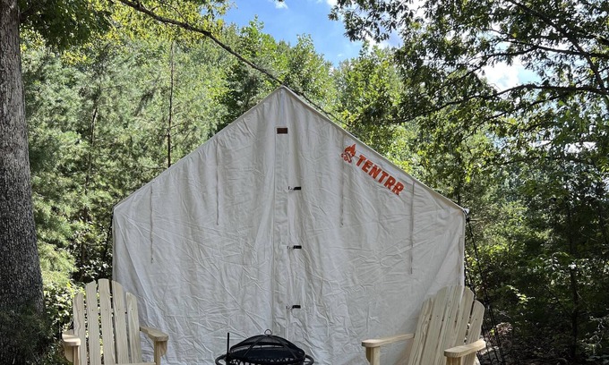 Livingston RV Rental | Tentrr Signature Site - Jeb's Escape- The Camp at Dearsville