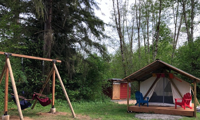 Amboy RV Rental | Tentrr Signature Site - Lis-Bon Acres Glamping