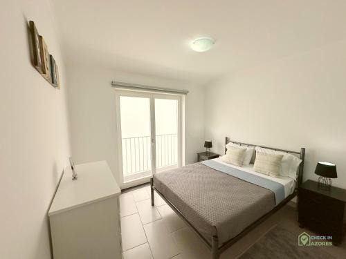 Angra do Heroismo Apartment | Terraço e vista deslumbrante no centro de Angra