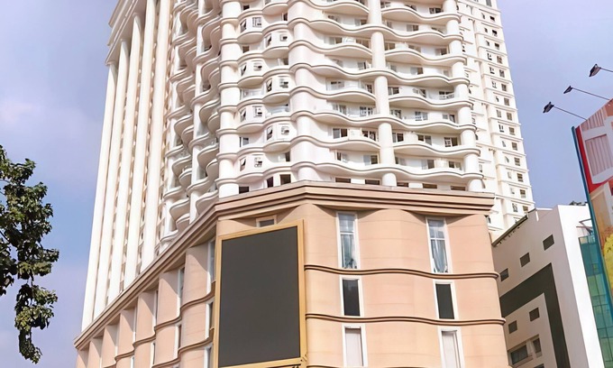 Phuong 8 Condo | Terra Royal Apartment D3 - 1 2 BR at City Center