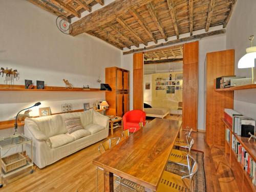 Rione VI Parione Apartment | Terrace Governo Vecchio