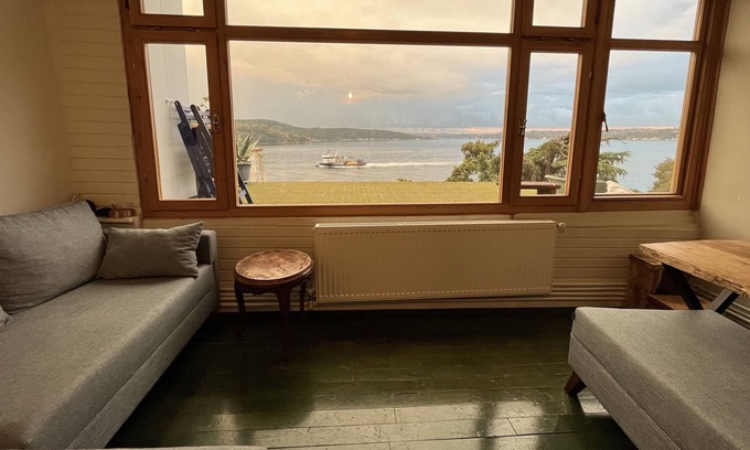 Sariyer House | Terrace with Amazing Bosphorus View
