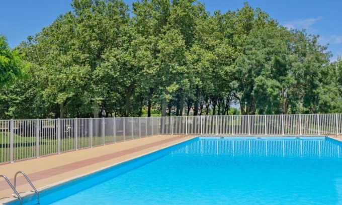 Vaux-sur-Mer Apartment | Terrasses de Pontaillac by Interhome
