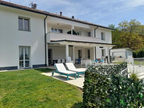 Monte San Pietro Bed & Breakfast | TerrazzaPonente