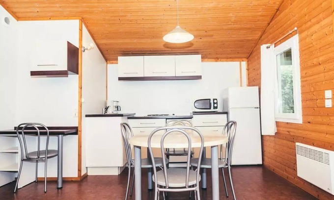 Beynat Ski Chalet | Terres de France - Hamlets of Honey - 3 Room Chalet 6 People