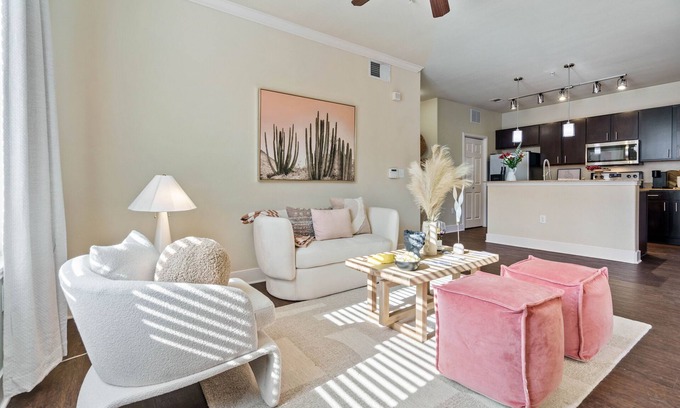 St. Johns Apartment | Texans Relaxing Retreat