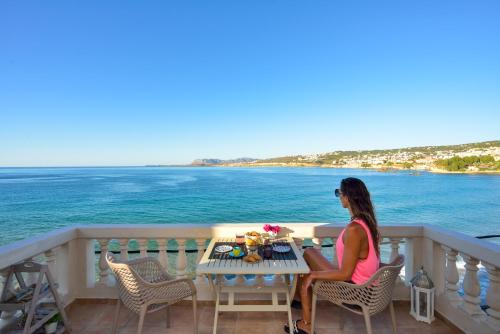Koum Kapi Apartment | Thalassa mou Seafront suite