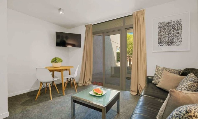 Queenstown Apartment | The Alps Studio | 15min walk to town