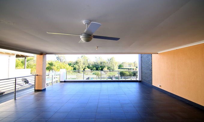 Yarrawonga House | 'The Anchorage by the Lake'