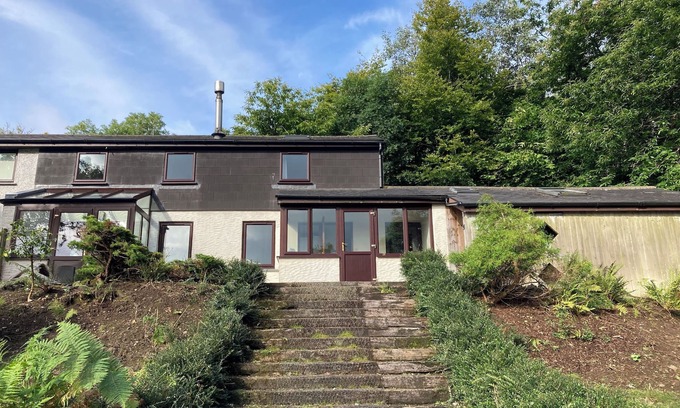 Saint Erth Praze House | The Annexe. Very rural, tranquil, dog-friendly retreat, 5-10 mins from beaches.