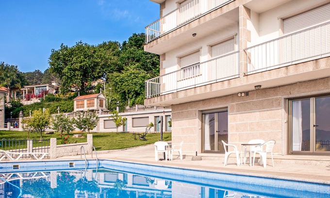 Raxo Apartment | The apartment is located in the seaside village of Raxo and offers a magnificent view of the Riades
